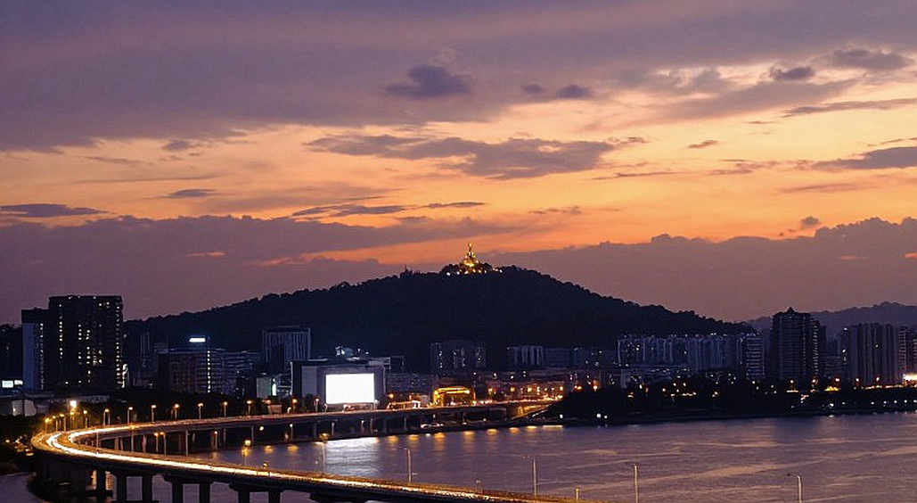 Khi Bản Đồ Trống: Vì Sao Một Bản Phân Tích Không Có Dữ Liệu Lại Là Bài Học Quý Nhất Của Nghề Tuyển Trạch