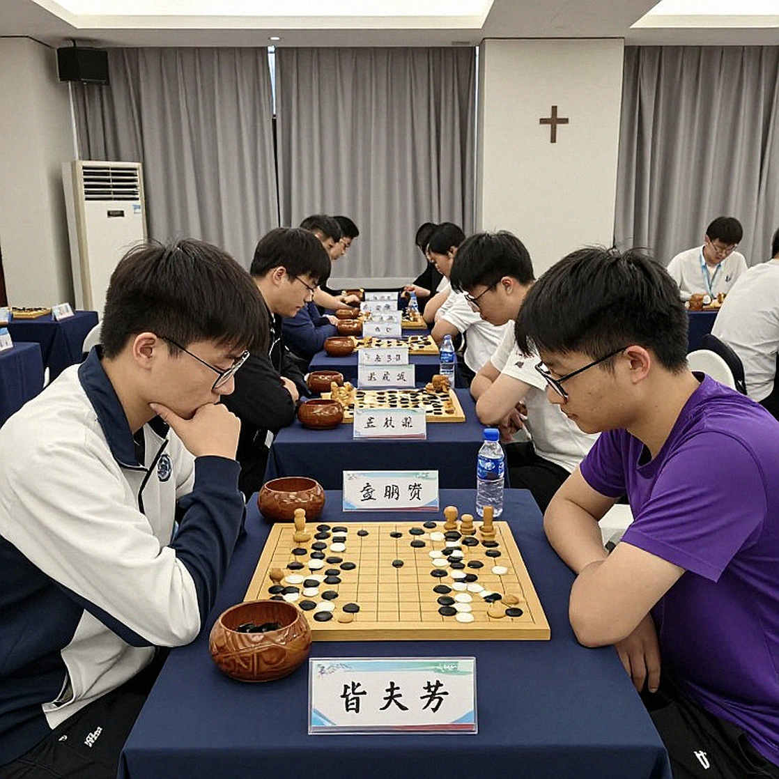 Nước 5.e5 trong Italian Game biến thể Modern: Vũ khí thực dụng và khoảng trống dữ liệu