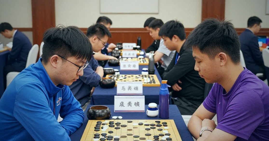 The 5.e5 Move in the Italian Game's Modern Variation: A Practical Weapon and a Data Gap The 5.e5 Move in the Italian Game's Modern Variation: A Practical Weapon and a Data Gap