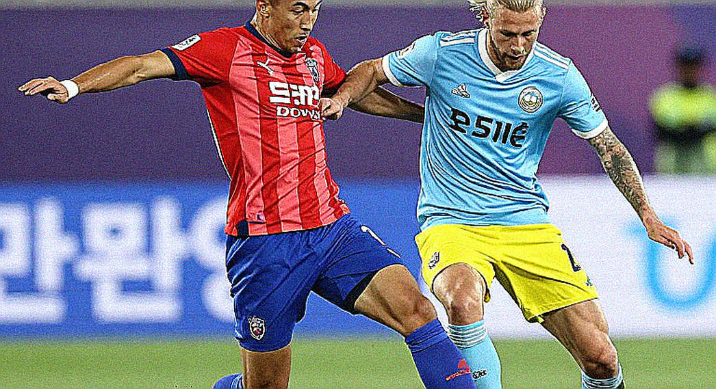 V.League and the Small Needle: The Transfer Window Is Mis-Pricing Domestic Strikers