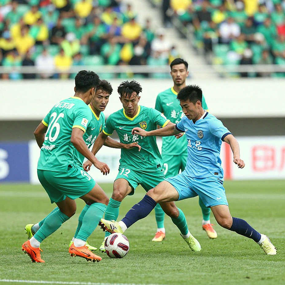 The Empty Analysis Sheet: Ball-Playing Goalkeepers and the Fees Nobody Publishes