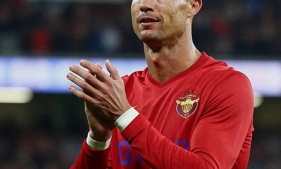 The Dreamer on Vietnamese Pitches: Slips, Tears, and a Football That Writes Poetry Where the Scoreboard Cannot Reach