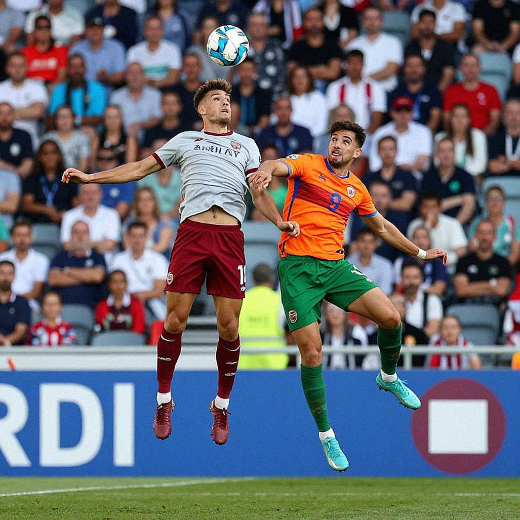 Thailand's 1-2 Loss to the Philippines: Anthony Hudson's Rotation Machine and the Real Test in Jakarta Thailand's 1-2 Loss to the Philippines: Anthony Hudson's Rotation Machine and the Real Test in Jakarta