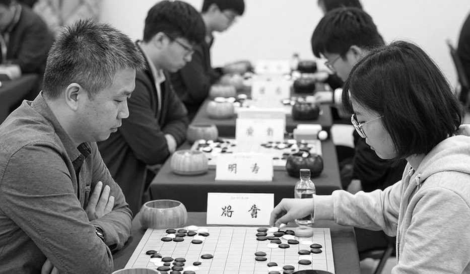 Tựa game là cột neo đầu tiên của mọi phân tích esports
