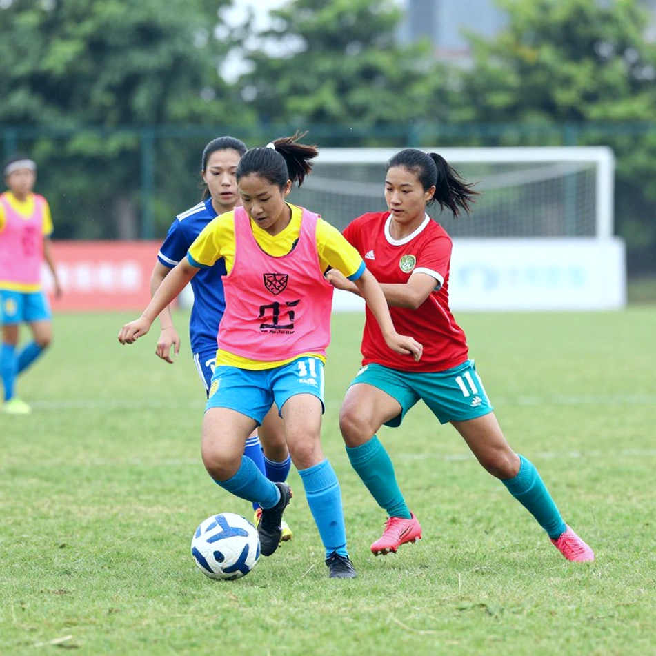 Việt Nam 0-2 Thái Lan: Suất chung kết khép lại bằng một dòng luật