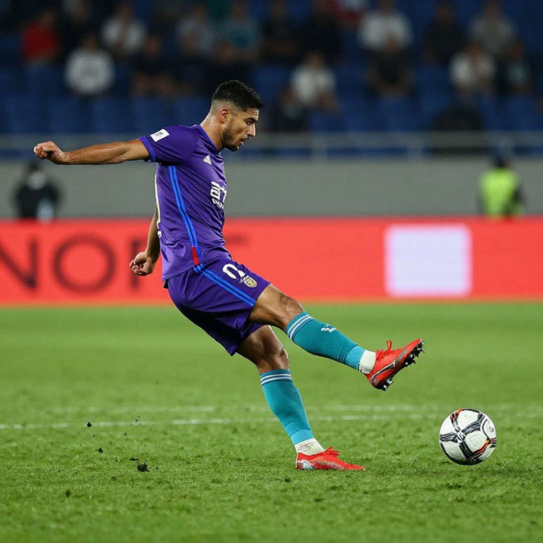 Raphinha và vai trò số 9 ảo: Barcelona của Hansi Flick đang vận hành ra sao sau trận thắng Sevilla 3-1