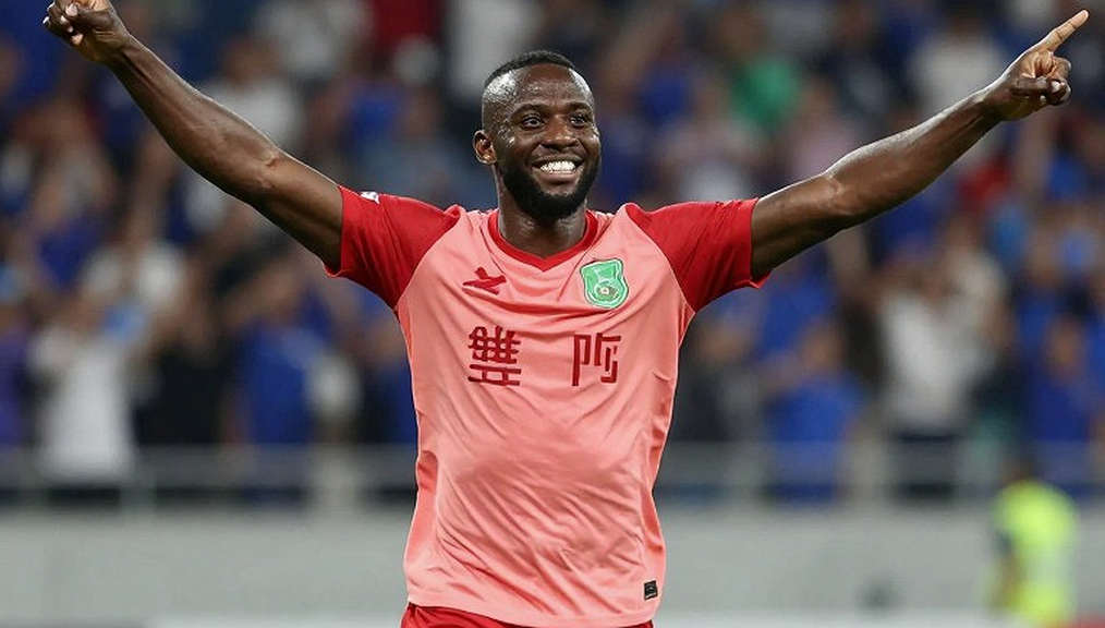Three at the Back in the K League: The Rhythm of Change Starts in the Stands Three at the Back in the K League: The Rhythm of Change Starts in the Stands