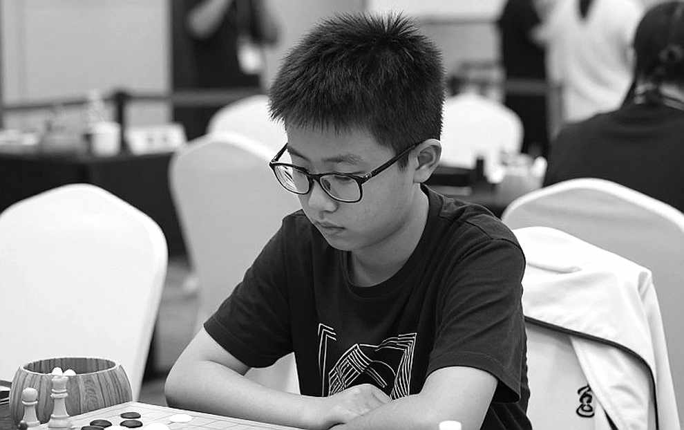 Elephant Gambit: vũ khí 60 phút và cái giá của sự bất ngờ