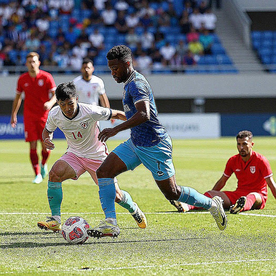 U16 Việt Nam 0-1 U16 Trung Quốc: Gia Bảo cản phạt đền, cột dọc đỡ một hiệp, và thẻ đỏ ở phút 80