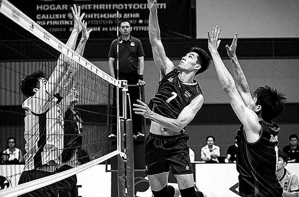 Thirty Years of NCAA Women's Volleyball MOP: A Map of Positions and the Beach Pipeline Thirty Years of NCAA Women's Volleyball MOP: A Map of Positions and the Beach Pipeline