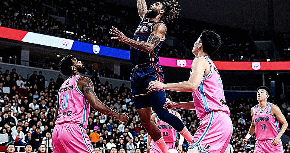 Khi EuroLeague lấy đi buổi tập: Furkan Korkmaz và cái giá của tuần hai trận Khi EuroLeague lấy đi buổi tập: Furkan Korkmaz và cái giá của tuần hai trận